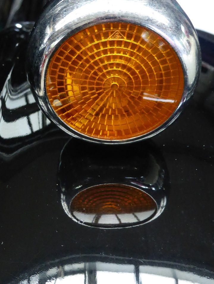 indicator, headlights, ford-422628.jpg